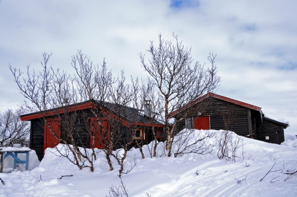 Denne hytta ved Háškajávre/Krokvannet i gallokområdet ble tirsdag solgt for over tre millioner kroner
 Foto: Hallgeir Henriksen