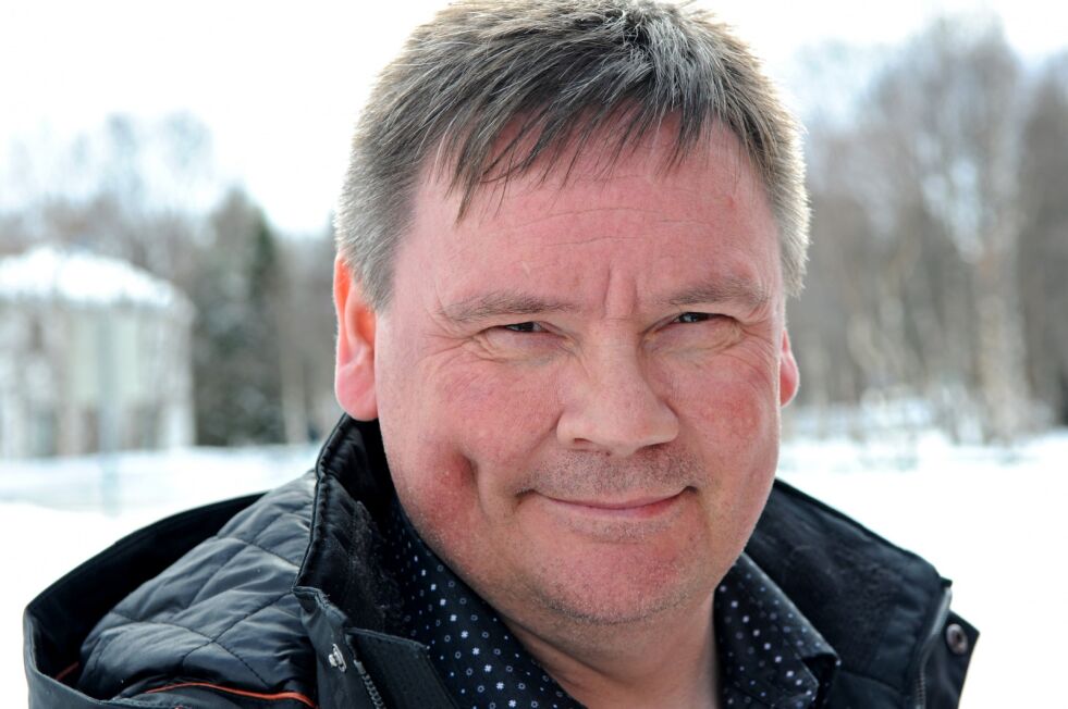 Ordfører I Karasjok, Svein Atle Somby, er stolt av kommunens store datter.
 Foto: Stein T Svala