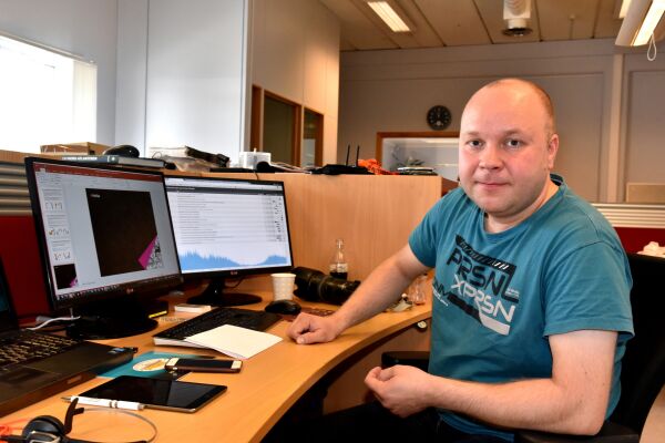 Redaktøren trekker anmeldelsen