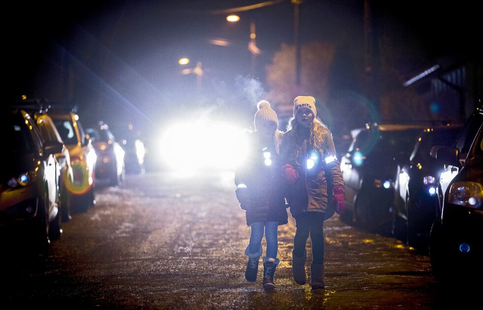 Vi har foran oss en tid med mye mørke, og Trygg Trafikk oppfordrer alle til å bruke refleks.
 Foto: Morten Brakestad