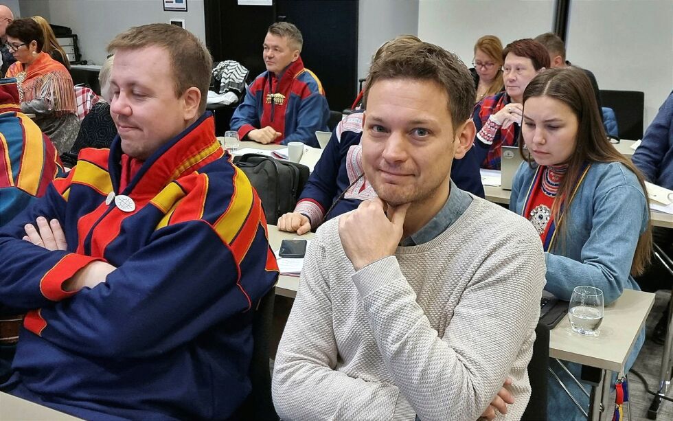 Sigurd Rafaelsen (Ap), til høyre, har også vært involvert i Arbeiderpartiets samepolitiske arbeid. Dette bildet er fra forrige samepolitiske konferanse, som er høyeste organet i Same-Ap.
 Foto: Steinar Solaas