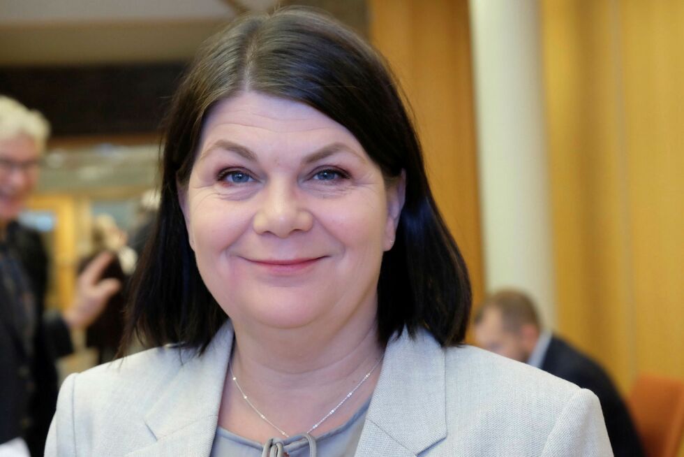 Trine Noodt håper at en revurdering av retningslinjene vil føre til at elever i Neiden og andre steder med lang skysstid får et bedre tilbud.
 Foto: Bjørn Hildonen