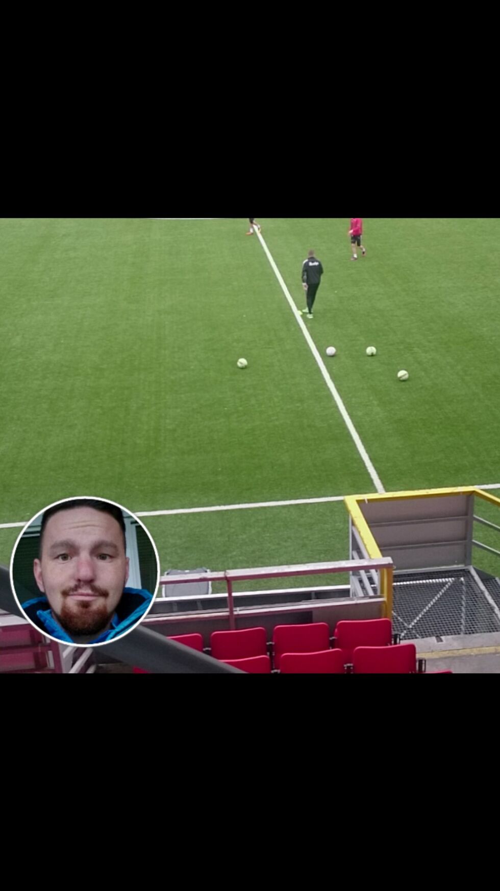 Sindre Masternes trener Porsanger IL sitt småjentelag. Denne uka har han vært i Tromsø, og returnerer til Lakselv med mye nyttig informasjon og masse lærdom han tror vil komme fotballaget til gode.
 Foto: Privat