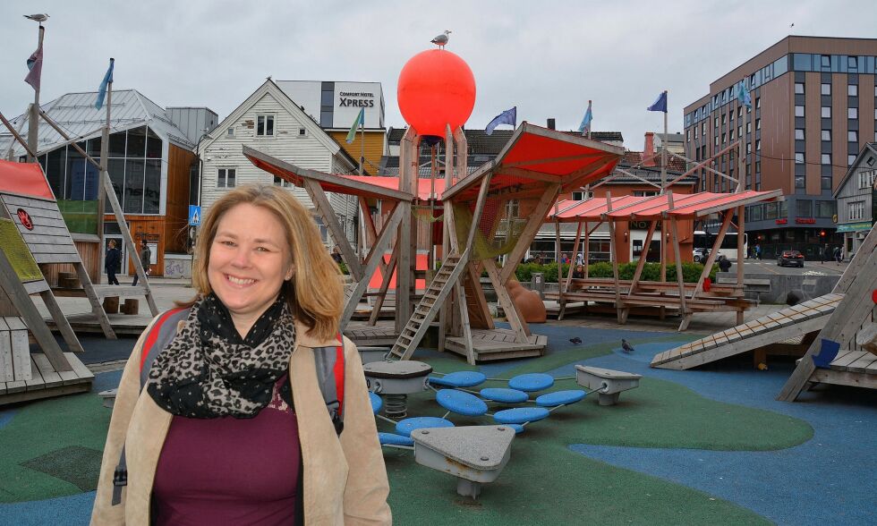 For­fat­ter El­len Ma­rie Jen­sen skri­ver på to bøk­er som om­hand­ler sam­iske kvin­ner som emi­grer­te til Ame­ri­ka. Alle foto: Elin Mar­gre­the Wers­land