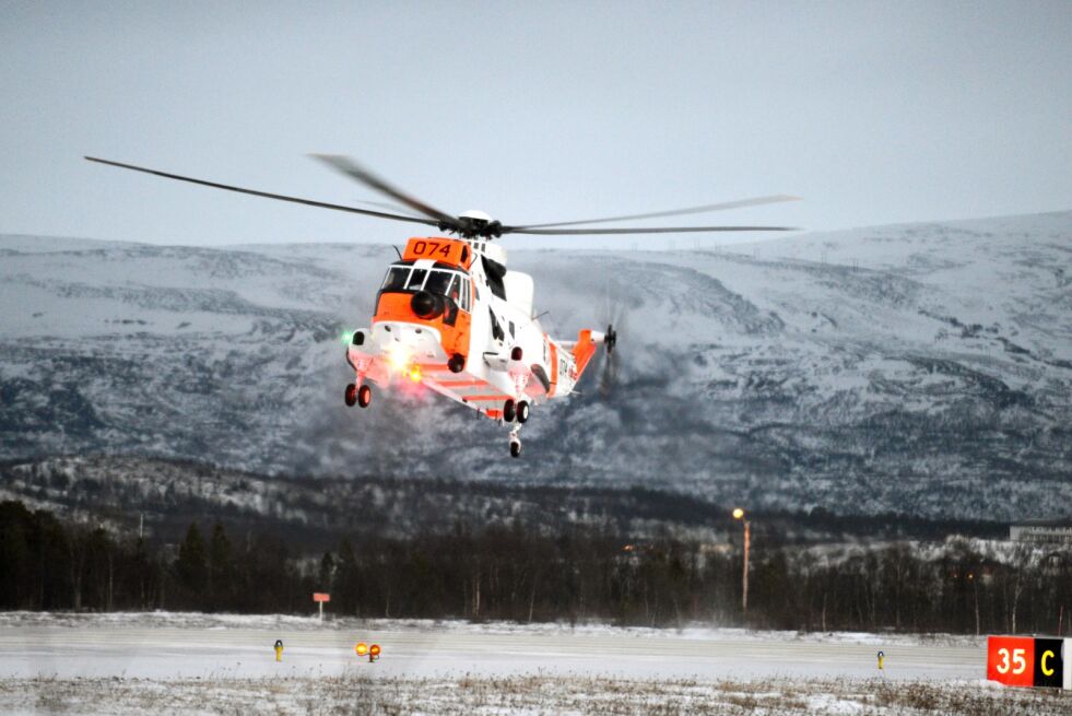 Et redningshelikopter bisto i søket etter mannen. Det gjorde også politiet og mannskap fra Røde Kors.
 Foto: Marius Thorsen (arkiv)