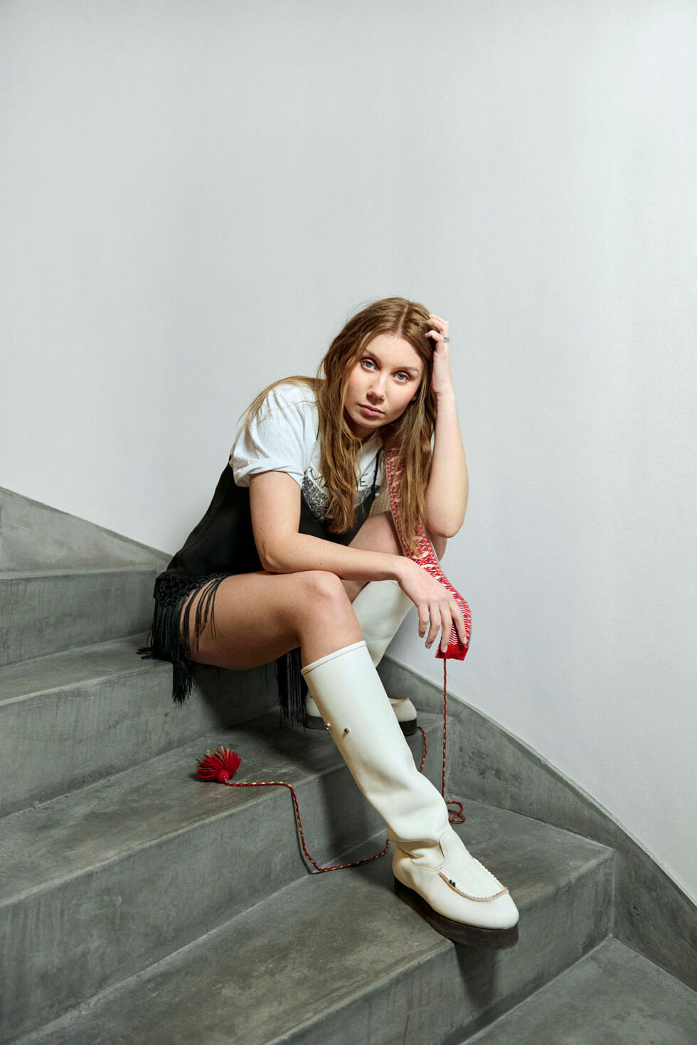 Ella Marie Hætta Isaksen har sluppet en ny låt med tittelen «Mannat».
 Foto: Universal Music