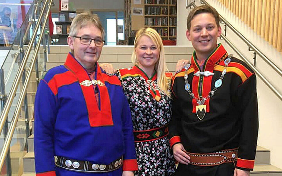 Johnny Myhre (til venstre) blir enslig distriktsrepresentant i det nye Lebesby kommunestyre. Ordfører Sigurd Kvammen Rafaelsen og AP tok skikkelig «storeslem» i valget. I midten Charlotte Angell som ikke ble gjenvalgt.
Foto: Privat