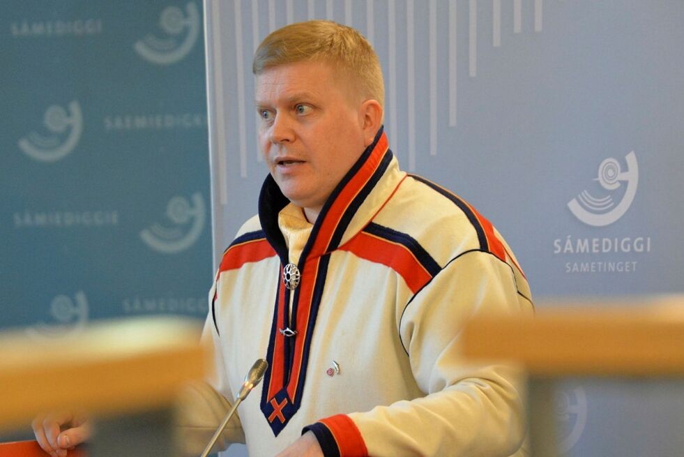 Bar­gi­id­bel­lo­dat sin sa­me­tings­pre­si­dent­kan­di­dat Ron­ny Wil­helm­sen.
 Foto: Steinar Solaas