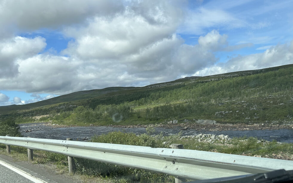 For å være på den sikre siden, anbefaler kommunen også å koke drikkevann som tas lenger opp i elva.