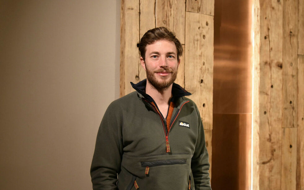 Fabian Baker er administrerende direktør i Kingsrose Mining. Han kommer tilbake til Lakselv i neste uke. Her fra et besøk i februar 2022.
 Foto: Sara Olaussen Stensvold