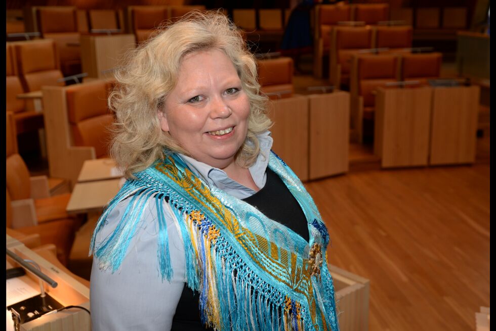 Vibeke Larsen (Arbeiderpartiet) syns sametingspresidenten har holdt en av sine bedre taler.
 Foto: Steinar Solaas