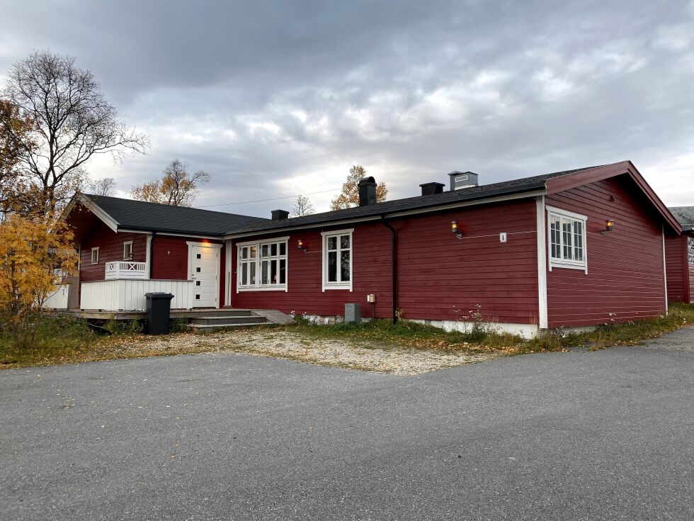 Sen­trum 1 i Laks­elv er solgt for 2.200.000 kro­ner. 
Foto: Marius Thorsen