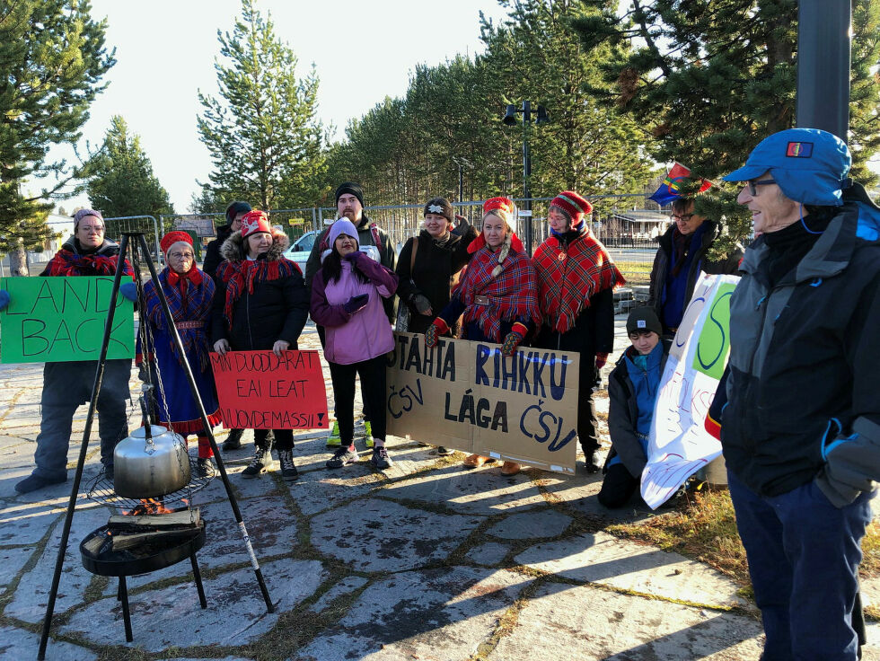 Samenes hovedstad markerte solidaritet med Fosen-demonstrantene i Norges hovedstad.
 Foto: Stein Torger Svala