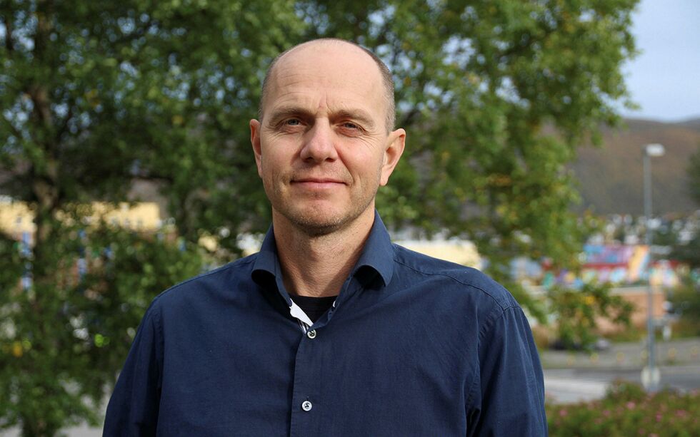 Kommunalsjef divisjon samferdsel i fylkeskommunen, Bjørn Henrik Kavli, mangler omkring elleve milliarder kroner for å ta igjen alt etterslep på fylkeskommunalt veivedlikehold. FOTO: Fylkeskommunen