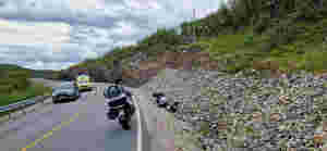Motorsyklist hentet med redningshelikopter