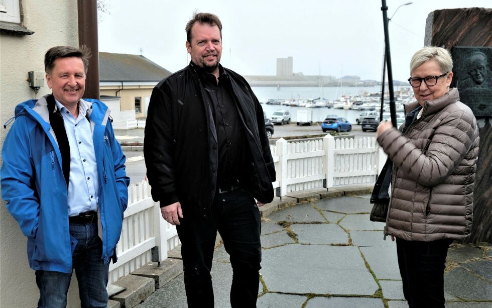 Øst-Finnmarkrådet, her representert ved daglig leder, Trond Haukanes, Berlevåg-ordfører Rolf Laupstad, og rådsleder og ordfører i Vadsø, Wenche Pedersen, har sendt inn høringssvar i forbindelse med forvaltningen av kongekrabben.
FOTO: BJØRN HILDONEN