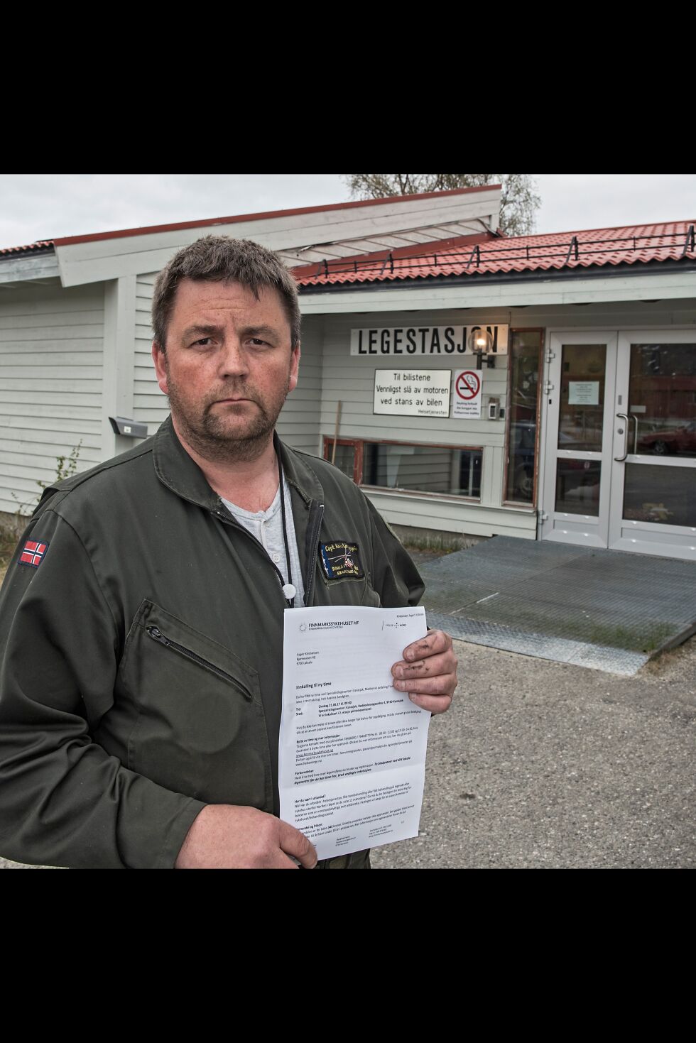 Finnmarkssykehuset har bedt Asgeir Kristiansen i Lakselv dra til sin lokale legestasjon for å få tatt blodprøve før en time hos spesialist. Så enkelt var det likevel ikke. – Det er en håpløs situasjon.
 Foto: Marius Thorsen