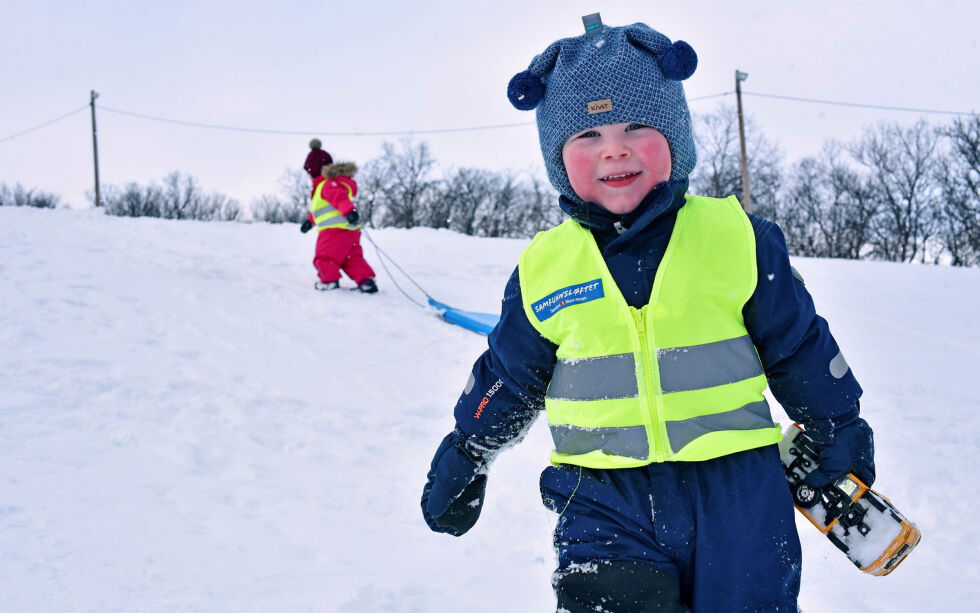 I dag er mange av barnas aktiviteter organisert. Finnmark friluftsråd ønsker å bidra til at barna kan få tilbake mer av den frie og spontane leken, og helst utendørs.
 Foto: Irene Andersen