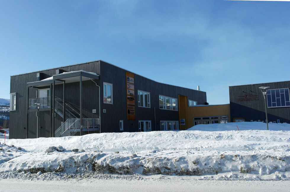 Fjellfolkets hus i Hattfjelldal sentrum.
 Foto: Steinar Solaas