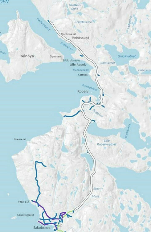 Renøysundveien stengt av vårflom