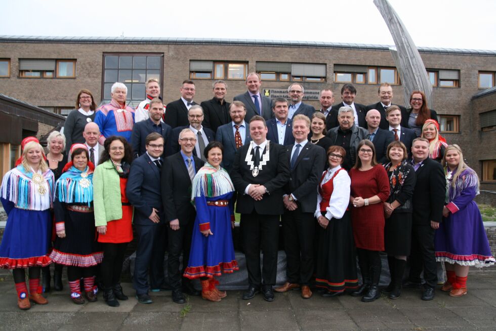 FYLKESTINGET:

Det nye fylkestinget består av 35 representanter. 13 er kvinner og Alta har den største delegasjonen med 10 representanter.
 Foto: Bjørn Hildonen