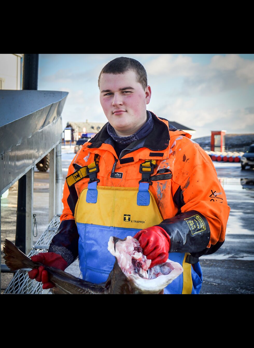 Jacob Edvard Heløy fra Rødøy i Helgeland, ble tiltrukket av fiskerimiljøet på finnmarkskysten, og i fjor bestemte han og familien hans seg for å flytte til Nordvågen for å drive med sjarkfiske. 20-åringen er én av ti kandidater til å bli «Årets navn» innen norsk sjømatnæring i år.
 Foto: Privat