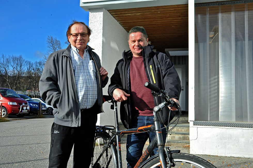 Ingar Eikeland og Reidar Varsi ville ikke turt å sykle eller gå i mørket langs strekningen mot Skiippagurra. Nå vil de to Fremskrittsparti-politikerne jobbe opp mot sine partifeller i sentrale posisjoner for å kunne få anlagt gang- og sykkelvei mot Skiippagurra
 Foto: Erik Brenli