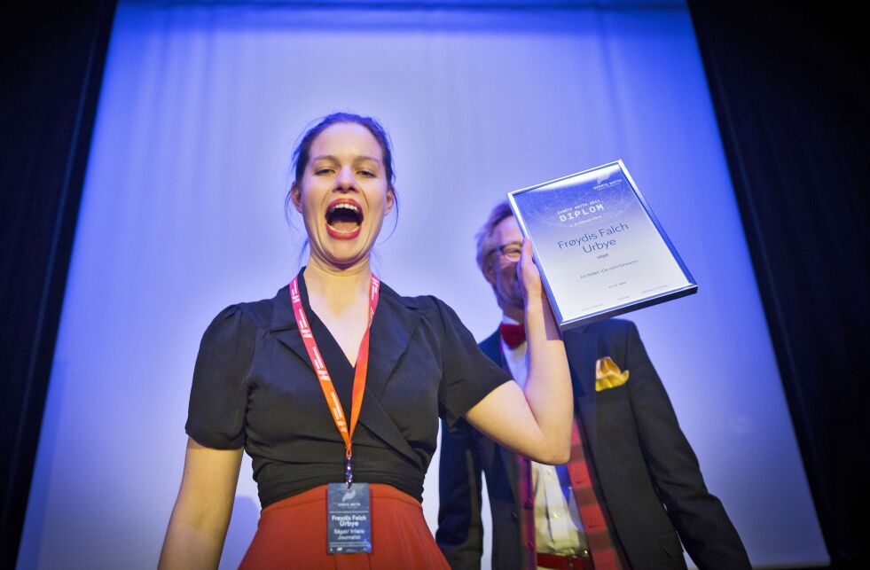 Frøydis Falch Urbye fikk flere utmerkelser i Tromsø i helgen. Hun fikk to diplomer fra «Svarte Natta», samt en fotopris fra Finnmark Journalistlag.
 Foto: Erik Waatland, Medier24.com