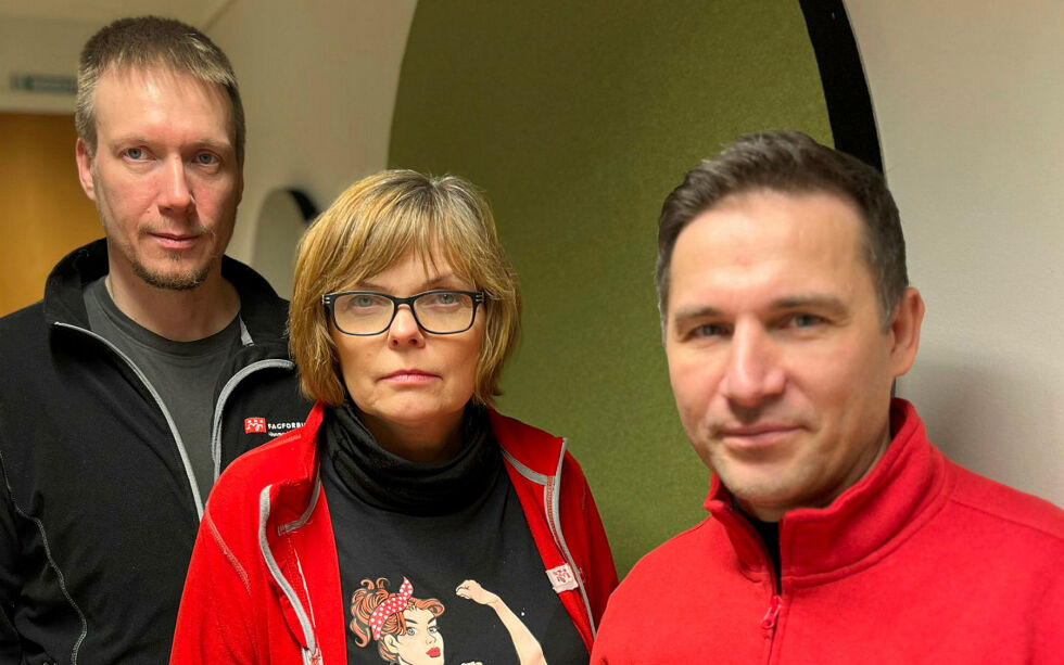 Frank Stokvold, foretakstillitsvalgt Finnmarksykehuset. Jorunn Mikkelsen, fylkesleder Fagforbundet Finnmark og Chris M. Thorsen, nestleder Fagforbundet Finnmark
 Foto: Jim K. Pettersen