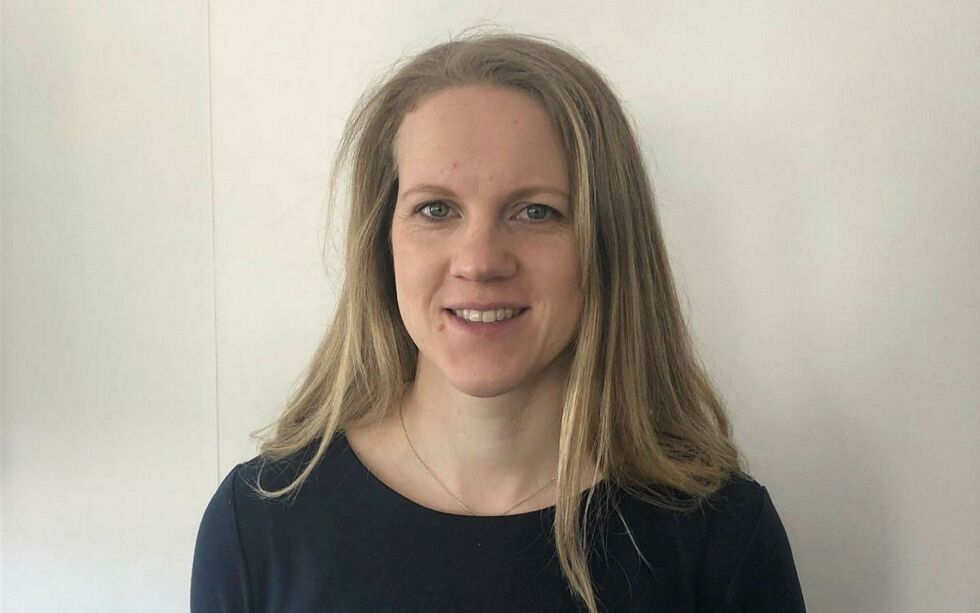 Kristin Norbye-Bekkelund er enhetsleder for teknisk etat i Karasjok kommune. Hun vil sørge for at det kommer på plass en løsning for lokal levering av hageavfall. Men hun trenger å se nærmere på hva kommunen skal gjøre med forurenset, organisk avfall.
Foto: Karasjok kommune