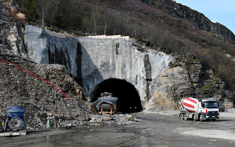 Da Ságat besøkte tunnelen 4. juni var Skanska kommet 67 meter inn i fjellet.
 Foto: Irene Andersen