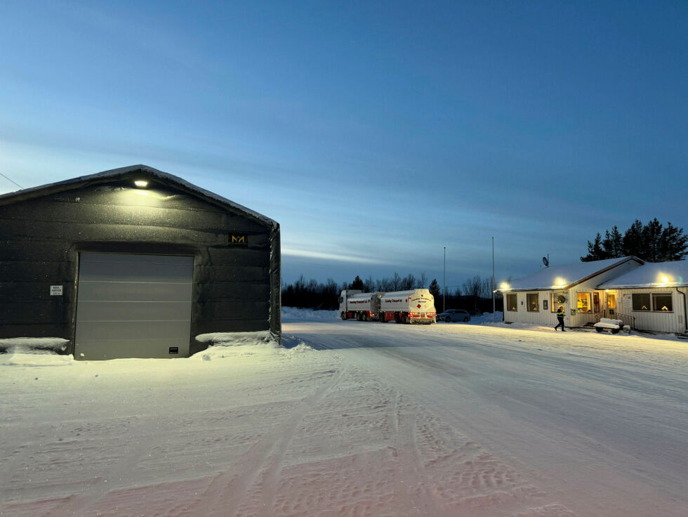 Minibussen måtte kjøre tom ut av Norge.
 Foto: Birgitte Wisur Olsen