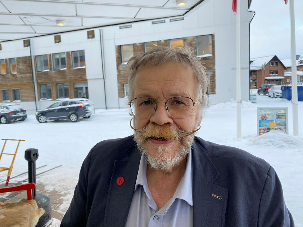 Senterpartiets Kurt Pasvikbamsen Wikan mener en skal se til våre naboland, og kutte en felles dato for slutt på skutersesongen. Foto: Hallgeir Henriksen
 Foto: Hallgeir Henriksen
