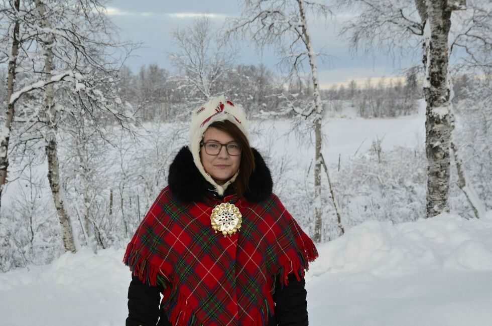 Elin Marakatts nye bok, Lilli, áddjá ja guovssahas, som handler om Lilli, bestefar og nordlyset.  Pressefoto.