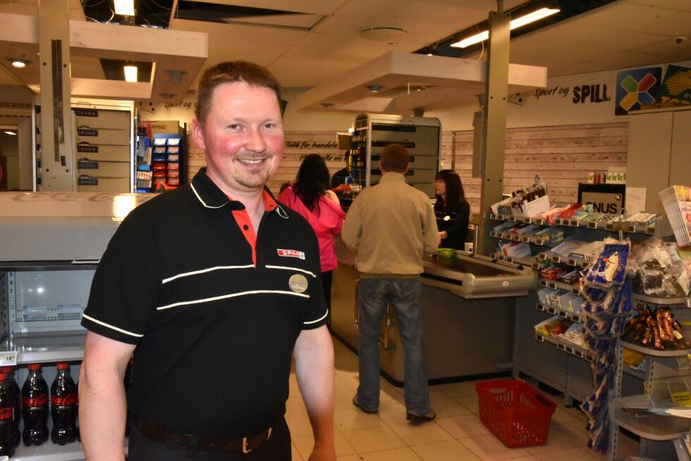 Daglig leder Roy Steve Steinli sier han hvert år gru-gleder til rockehelga. – Vi har dobbel omsetning den helgen i forhold til en vanlig helg, fastslår Steinli.
 Foto: Bjørn Arne Johansen