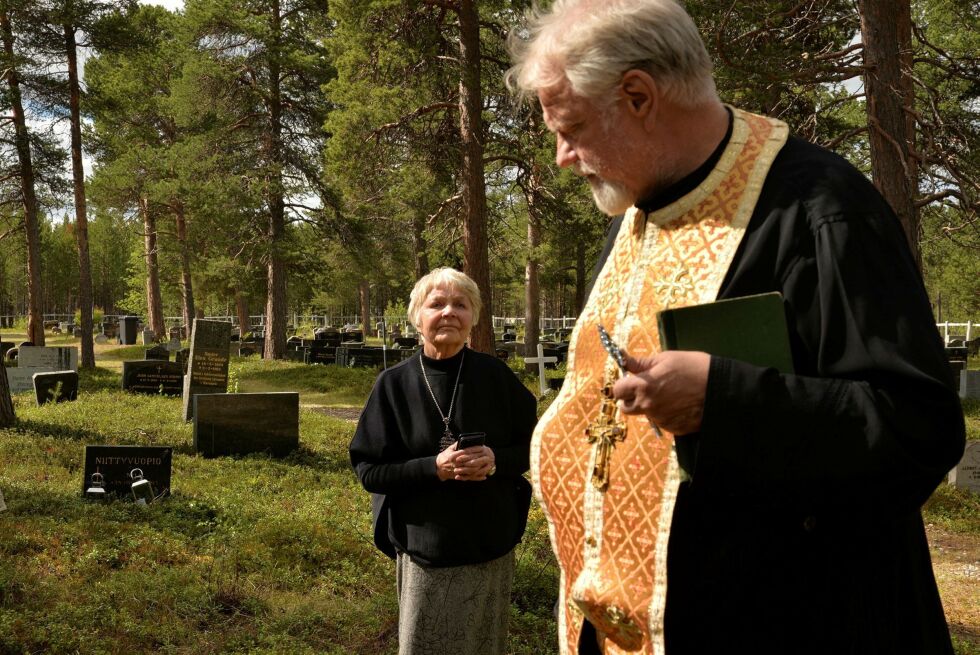 Maija Hoikka og den finske presten Rauno Pietarinen.
 Foto: Sonja E. Andersen