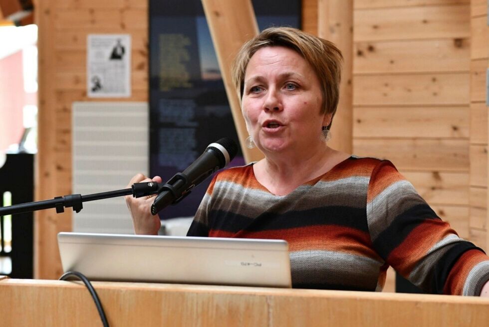 Med ni mot åtte stemmer ble det ja til etablering av 420 kV-linjen i Porsanger. Ordfører Aina Borch er glad på kommunen sine vegne, og mener at dette var rett valg for fremtiden. Begge foto: Irene Andersen