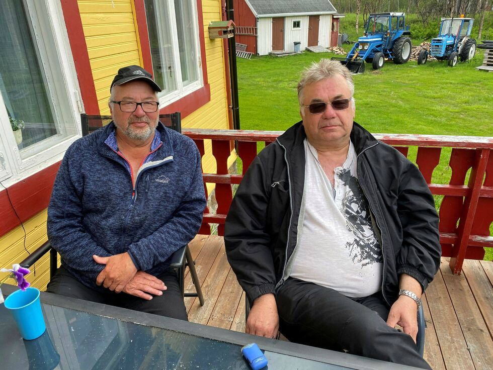 Tor­bjørn Winther (til venst­re) og Geir Hans­lien me­ner det er gode grun­ner, ikke minst sik­ker­hets­mes­si­ge, til at det blir mo­bil­dek­ning i Gren­sen og over Jar­fjord­fjell­et. Foto: Hall­geir Hen­rik­sen