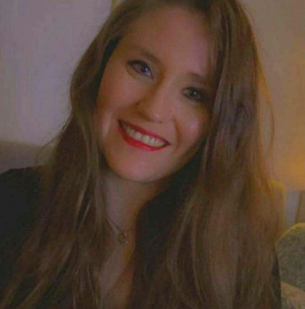– Jenta med den store personligheta! Tøff, utadvendt, raus, godhjerta og varm. Latteren satt alltid løst, og ho hadde en overtalelsesevne uten sidestykke, skriver familien om Trine Wagelid (34), som ble drept i Oslo. Begravelsen finner sted i Honningsvåg kirke fredag 26. april.
 Foto: Privat