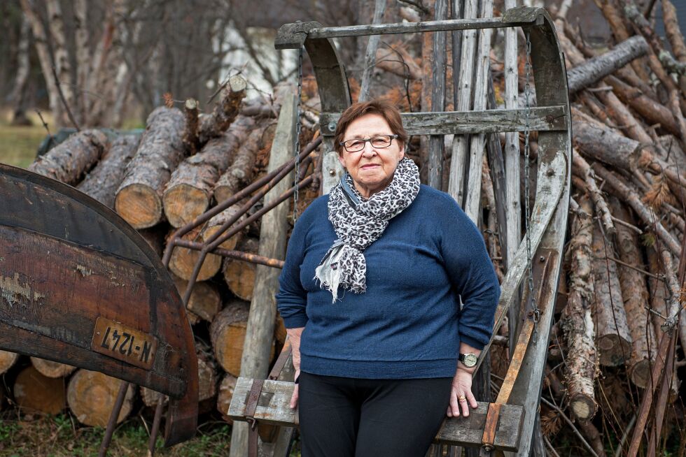 – Vi fikk veldig mye kjærlighet og jeg har blitt veldig trygg på meg selv, sier Anne Kirsten Østby om oppveksten på Basevouvdi gård.
 Foto: Frøydis F Urbye