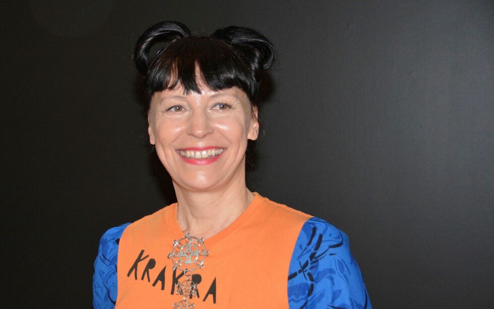 Kunstner Charlotte Nilsen er i Karasjok om dagen.
 Foto: Elin M. Wersland