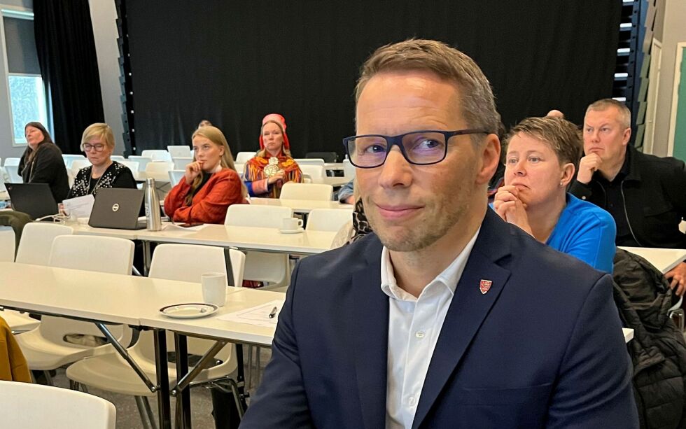 Ordfører Bernt Eirik Isaksen Lyngstad (AP) går en runde til som ordfører i Riddu Riđđu-kommunen.
Foto: Elin Wersland
