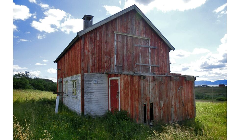 Bildet er fra Nesseby, et fjøs på en sjøsamisk gård i Bergeby, som i 2013 fikk 209.000 kroner fra Kulturminnefondet til istandsetting. Fjøset er fra bureisningsperioden og har tydelige trekk fra denne tidsepoken, og ivaretakelse av denne har bidratt til å ta vare på en stor verdi i kulturlandskapet.
 Foto: Helene Tiller/Kulturminnefondet