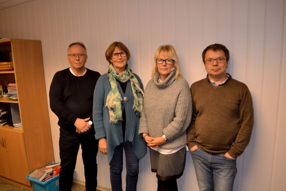 Kriseteamene i Øst-Finnmark og Karasjok var samlet i Tana to dager sist uke. Fra venstre: spesialkonsulentene Ola Robertsen, Gro Berntsen, fra Regionalt ressursenter om vold, traumatisk stress og selvmordsforebygging (RVTS) i Tromsø, leder Tone Nilsen og nestleder Per Ivar Stranden i kriseteamet i Tana.
 Foto: Tom Hardy