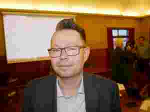 – Robertsen klart inhabil