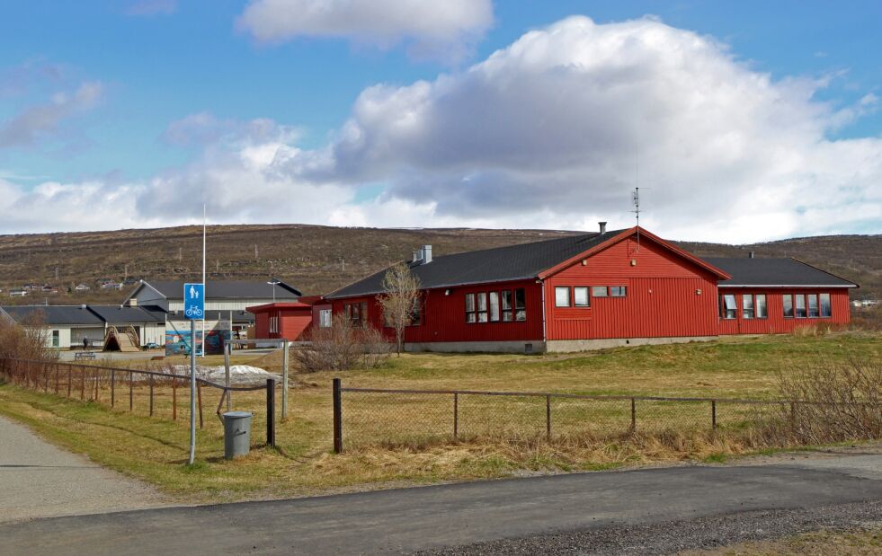 Administrasjonsledelsen i Vadsø kommune har utredet etablering av et oppvekstsenter i Vestre Jakobselv.
 Foto: Torbjørn Ittelin