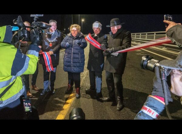 Erna åpnet nybrua