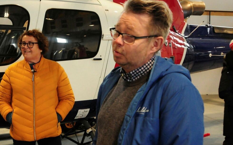 Stats­sek­re­tær for sam­iske sak­er, Ray­mond Ro­bert­sen (H), her på et av sine før­s­te opp­drag i fel­ten, sam­men med land­bruks- og mat­mi­nis­ter Olaug Bol­le­stad (KrF) i Alta ny­lig. Foto: Stein Tor­ger Svala
