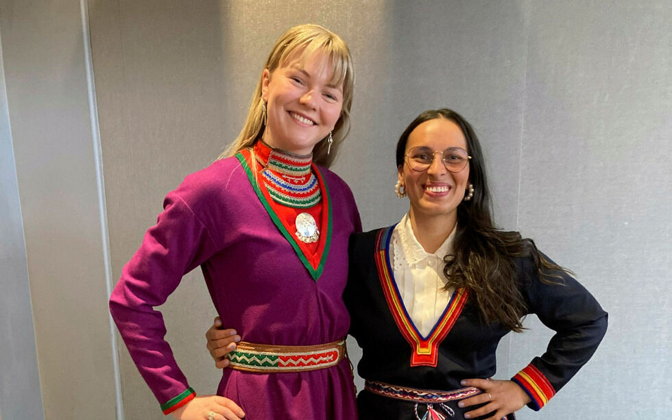 Jonna Dunfjeld-Mølnvik og Naima Khan Nergård ledet deltakerne gjennom to dager med program.
 Foto: Tuva Johansen