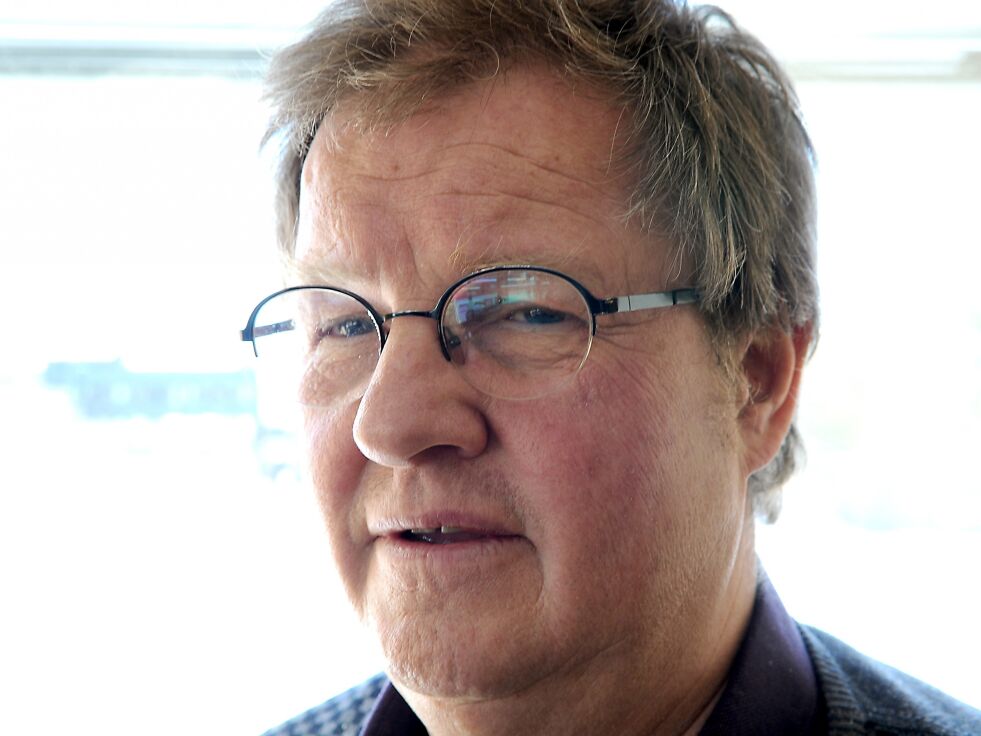 Tore-Jan Gjerpe kritiserer at busstilbudet mellom Karasjok og Lakselv ikke er samkjørt med flyrutene.
 Foto: Stein Torger Svala